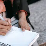 Lequel des éléments suivants décrit le mieux un personnage d’acheteur ?